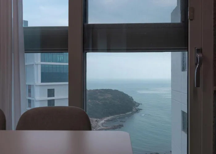 Elmomento Osiria Busan